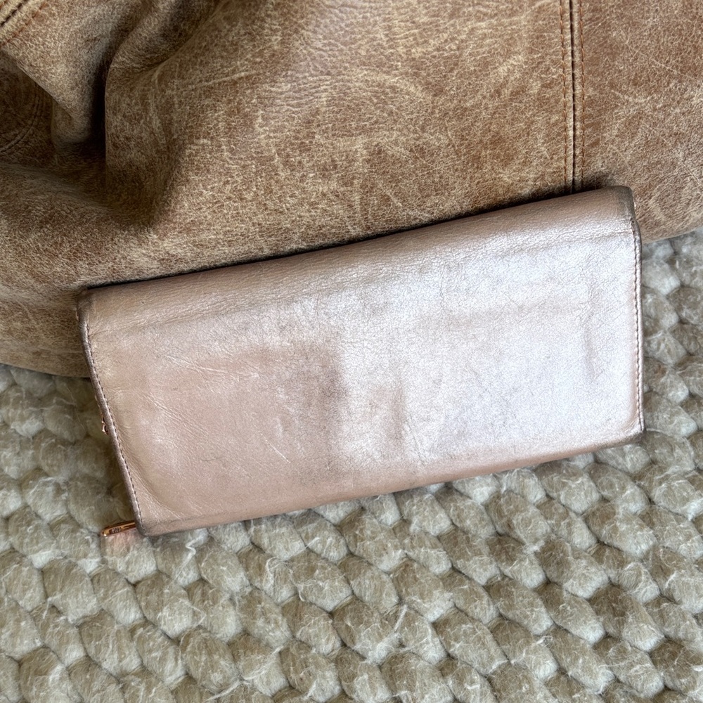 Hobo Metallic Rose Gold Women’s Fold-Over Clutch Wallet - Picture 7 of 8